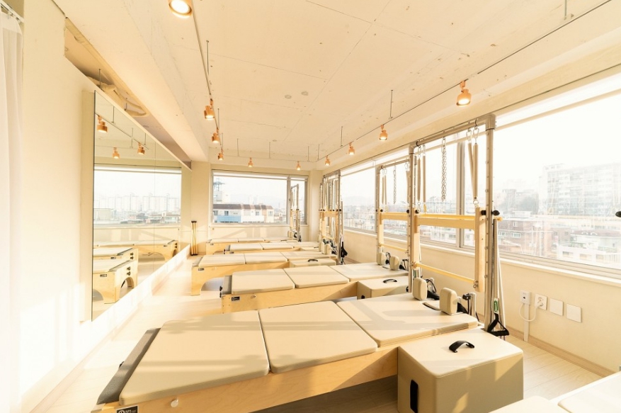 동작구 필라테스창업 / 풀오토매장 / 고수익 코로나영향없는 / 매출꾸준한 