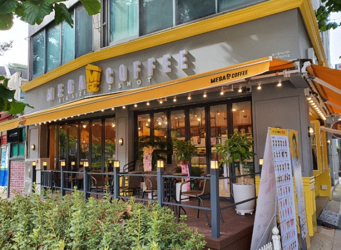 《동탄》★메가커피★ " 월 3,500 판매 " 배달적은 고수익 메가커피