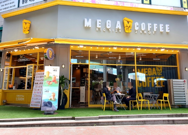 《용인》★메가커피★ 반오토 월1400만 / 배달 거의 없는 매장입니다.