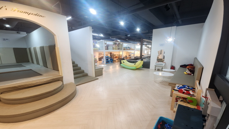 『부천』★여성초보창업적극추천★키즈카페/시설최상/간편운영/월순익900만/주거밀집지역