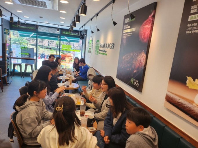 ★『성남시 프랭크버거 창업』은퇴창업추천 오토창업 고수익창업 부부창업 초보창업추천★
