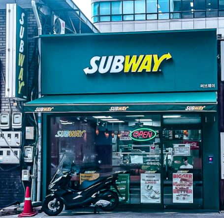 [서브웨이]서울시 마포구 ★순수익1000이상★ 고수익저렴한 창업비용 매장!!!!