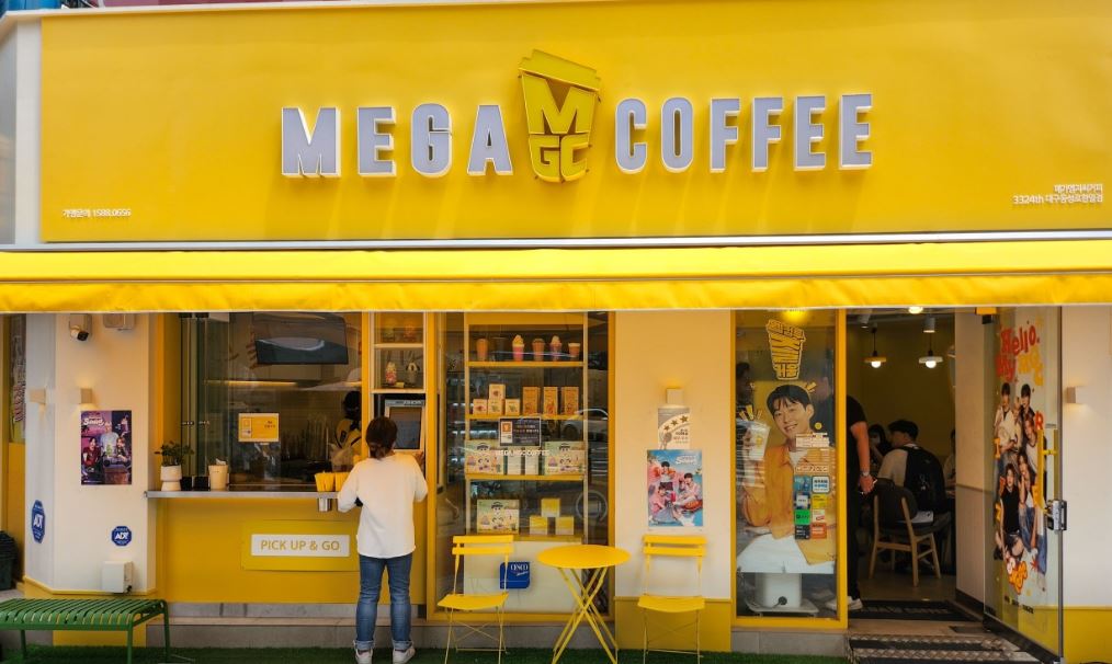 [메가커피]경기도 광주시 월매출4200만 권리 2.4억 특급 매장 빨리 문의주세요