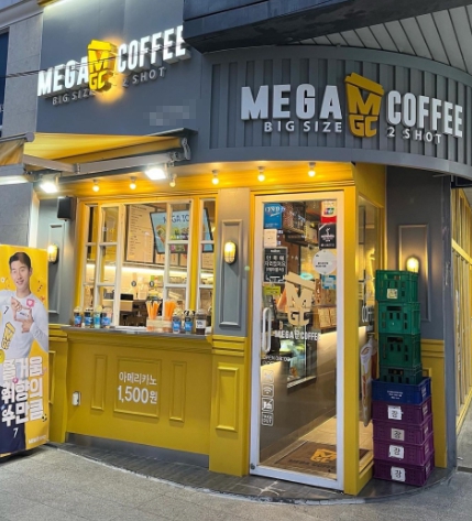 [메가커피]서울 강서구 ★역세권/고매출/고수익/순수익1000이상★ 초초특급 매장
