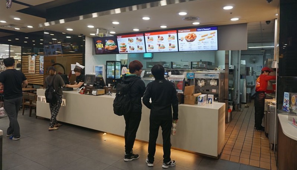 【용인/롯데리아】순수익 2000만 / 대학교 앞 인기 많은 그 매장/고매출 고수익